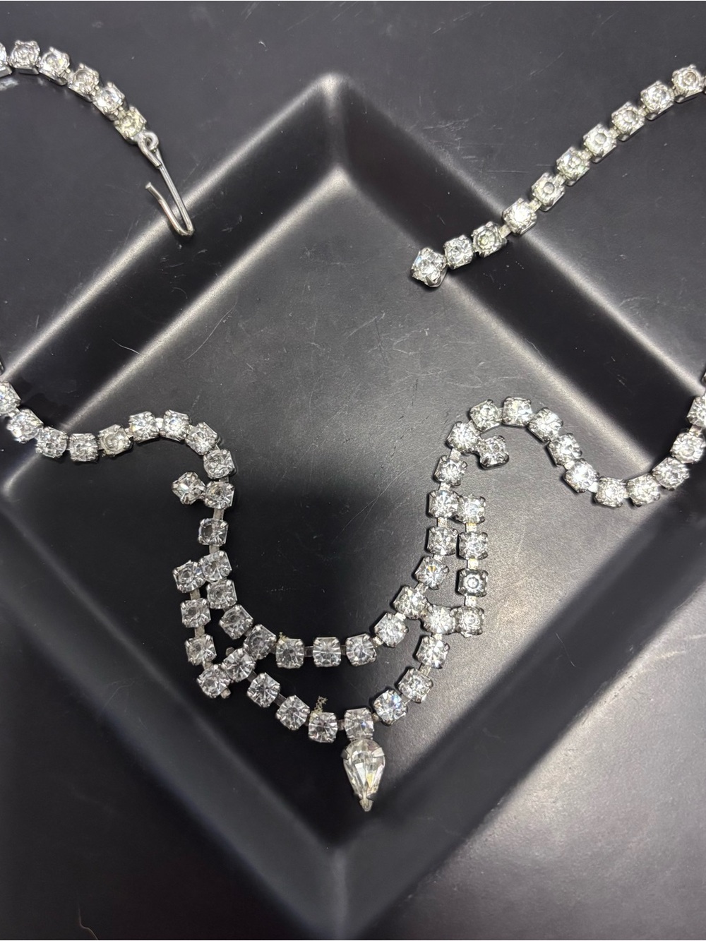 Vintage rhinestone collar necklace